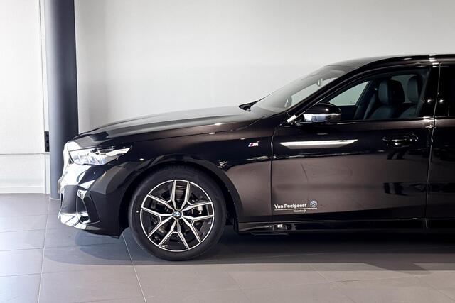 BMW 5-SERIE Touring 520i | M Sport | Harman Kardon | Stoelverwarming | Comfort Access |