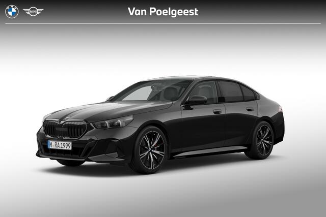 BMW 5-SERIE 520i | M-Sport Pro | Trekhaak | Comfort Pack | Travel Pack | Innovation Pack