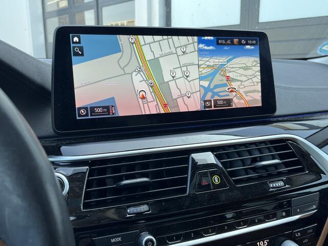 BMW 5-SERIE Touring 540i xDrive Luxury Line | Panorama | 20" | Driving Assistant Professional | Standkachel