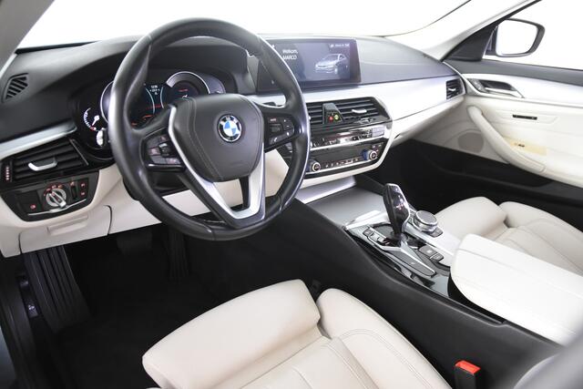 BMW 5-SERIE 520i A Luxury *Navigatie*Schuifdak*Memory*