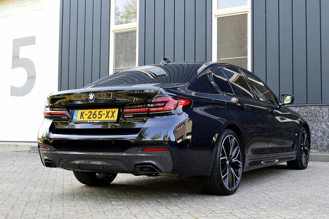 BMW 5-SERIE 520e M-Sport SOH 88% Rijklaarprijs-Garantie Leder Interieur Apple carplay Airco 20 Inch Head-Up