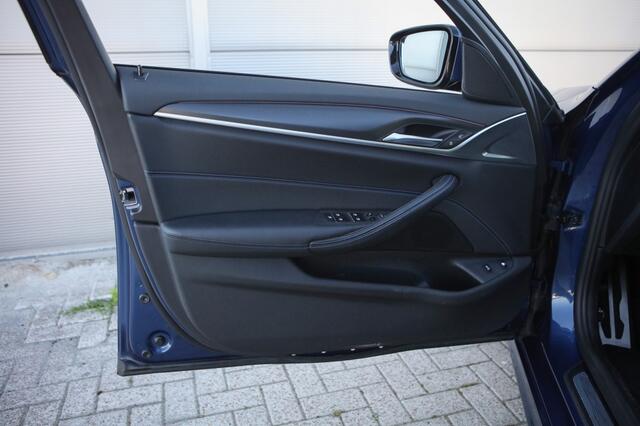 BMW 5-SERIE 545e M-Sport Sedan | BTW |