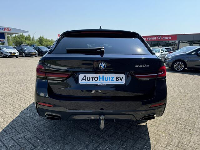 BMW 5-SERIE Touring 530e High Executive M Sport Panoramadak Trekhaak Harman-Kardon Carplay 19 inch Laser Licht Keyless Entry Head-Up Display