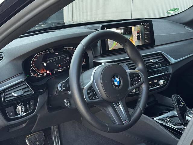 BMW 5-SERIE Touring 530i High Executive Edition | M sport | 252 PK | Pano | Trekhaak | Nappa leder
