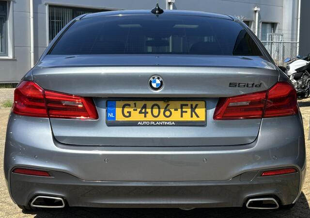 BMW 5-SERIE 530d High Executive 265PK | AUTOMAAT | PANO | Achteruitrijcamera | Leder | Memory | Head Up Display | Virtual | 19 Inch | 2 Sleutels | APK tot 31-05-2027 |