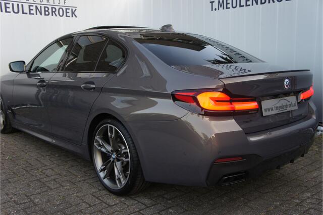 BMW 5-SERIE M550i xDrive
