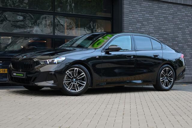 BMW 5-SERIE 520i | FACELIFT | M-SPORT | MEMORY | KEYLESS | DODE HOEK | LED | SFEERVERLICHTING |