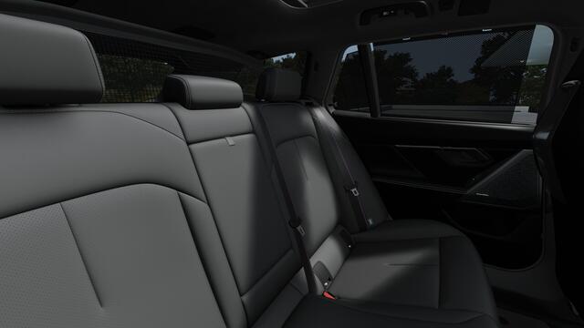 BMW 5-SERIE Touring M5 Automaat / M Drive Professional / Trekhaak / Panoramadak / Carbon-keramische remmen / Parking Assistant Professional / Comfort Access / Bowers & Wilkins