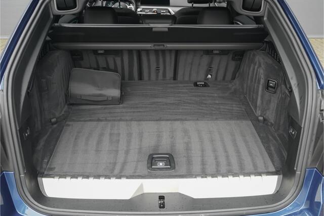 BMW 5-SERIE Touring 530e M-Sport Pano ACC H/K Laser 360° 20"
