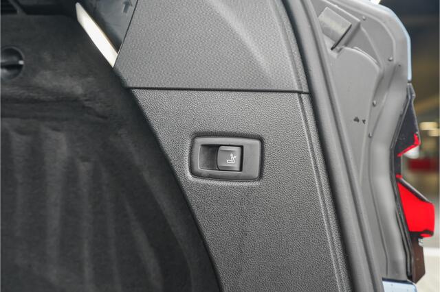 BMW 5-SERIE Touring 530e M-Sport Pano ACC H/K Laser 360° 20"
