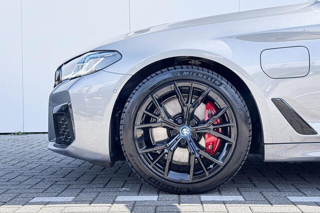 BMW 5-SERIE Touring 530e High Ex | M Sport | Panoramadak |