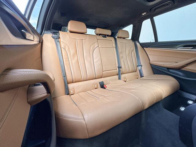 BMW 5-SERIE Touring 530e High Ex | M Sport | Panoramadak |