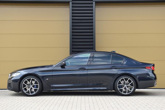 BMW 5-SERIE 530i High Executive Edition * M-Sport * Glasdak * Head-up * Sportremmen * 4-Zone Airco * Laserlicht *