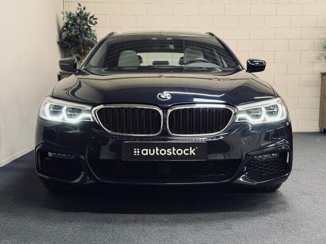 BMW 5-SERIE Touring 530i High Exe. M-Sport | Panorama | Comf.Stoel | CarPlay