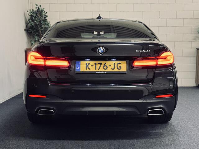 BMW 5-SERIE 520i High Exe. M-Sport Plus | 20" | Schuifdak | 1e Eig.
