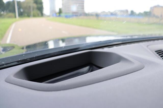 BMW 5-SERIE 530e High Exe M-sport/Pano/HUD/20"/ACC/Softclose/VOL!!