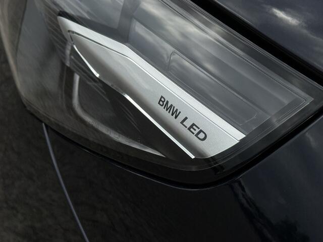 BMW 5-SERIE Touring 520i | M-Sport | Panorama | Elek. Trekhaak | Harman/Kardon | Driv. Ass. Plus | 4x Stoelverw. + Stuurverw. | Comfort Access | Elek. stoelvers. | Stoelvent.