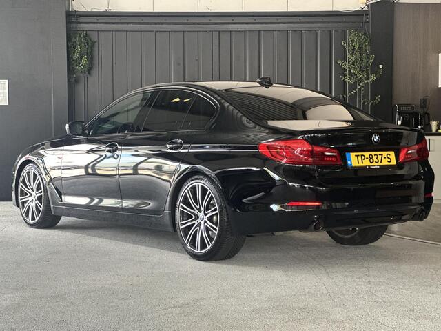 BMW 5-SERIE 520i Corporate Lease High Executive | M Sportpakket | Leder | Sfeerverlichting | HiFi System | Sportstoelen | Stoelverwarming | Navigatie | LMV 20 |