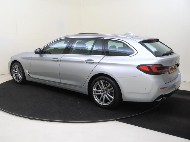 BMW 5-SERIE Touring 530i High Executive | digitale cockpit | panoramadak | leder bekleding | eletrisch verstelbare stoelen | 360 graden camera