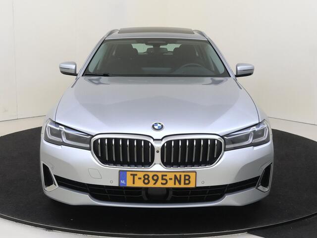 BMW 5-SERIE Touring 530i High Executive | digitale cockpit | panoramadak | leder bekleding | eletrisch verstelbare stoelen | 360 graden camera