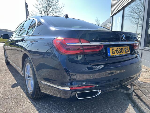BMW 7-SERIE 730d xDrive