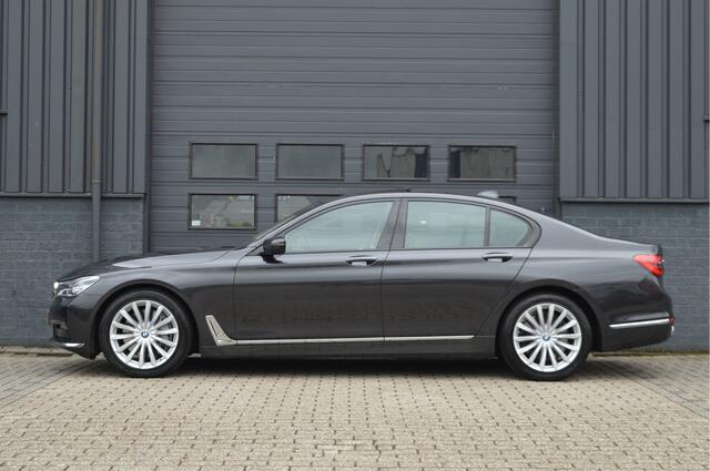 BMW 7-SERIE 750i High Executive