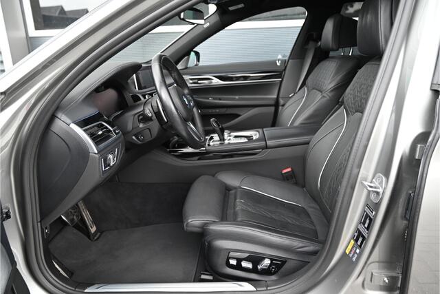 BMW 7-SERIE 745e M-SPORT / SCHUIFDAK / B&W / HUD / SOFTCLOSE / MEMORY / 4WIELSTURING / 360 CAMERA / NL AUTO