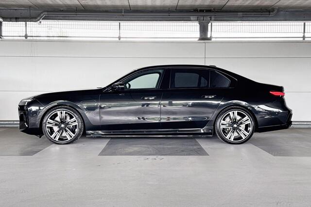 BMW 7-SERIE M760e xDrive
