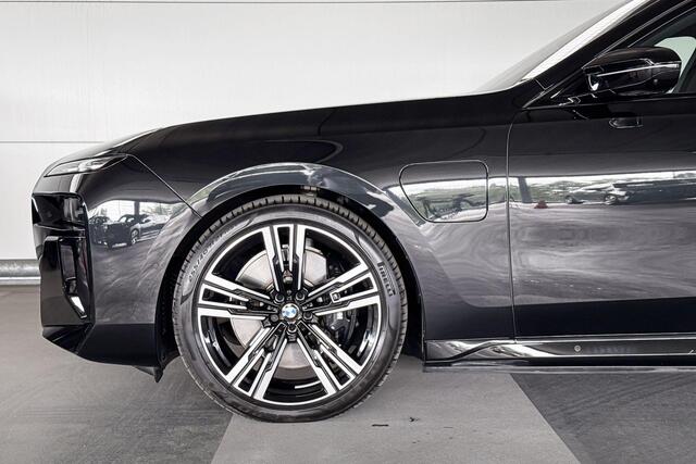 BMW 7-SERIE M760e xDrive