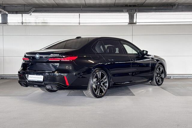 BMW 7-SERIE M760e xDrive