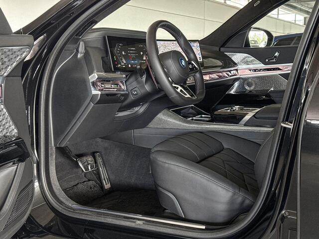 BMW 7-SERIE M760e xDrive