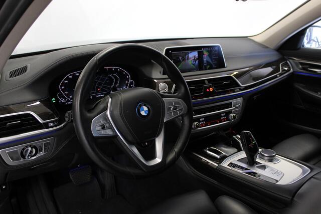 BMW 7-SERIE 745e High Executive | SOFTCLOSE | E-KLEP | NAVI | STOEL+STUUR-VERW | CARPLAY | 18'LMV | LASER! |