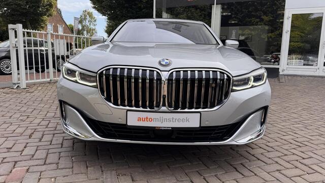 BMW 7-SERIE 740Ld xDrive High Executive | Skylounge | Individual | Eerste eigenaar | Ekris geserviced |
