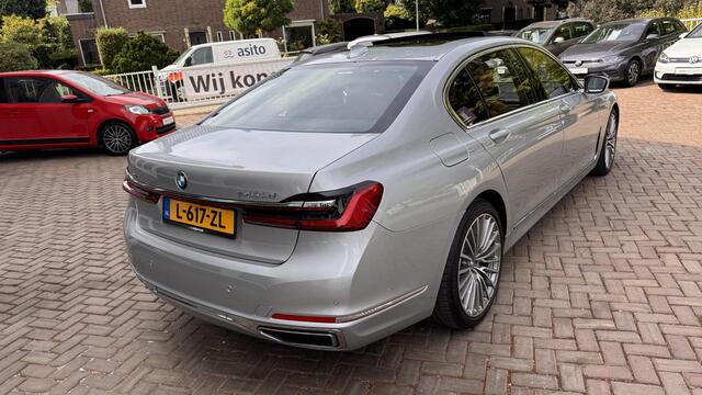 BMW 7-SERIE 740Ld xDrive High Executive | Skylounge | Individual | Eerste eigenaar | Ekris geserviced |