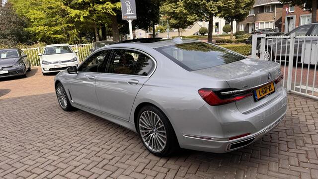 BMW 7-SERIE 740Ld xDrive High Executive | Skylounge | Individual | Eerste eigenaar | Ekris geserviced |