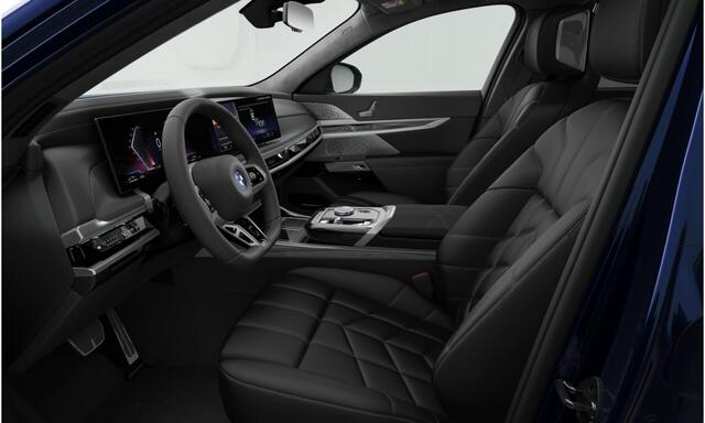 BMW 7-SERIE 750e xDrive | 21 Inch | M-Sportpakket Pro | Innovation Pack | Executive Pack | Exclusive Lounge | Connoisseur Pack | Panoramadak | Trekhaak