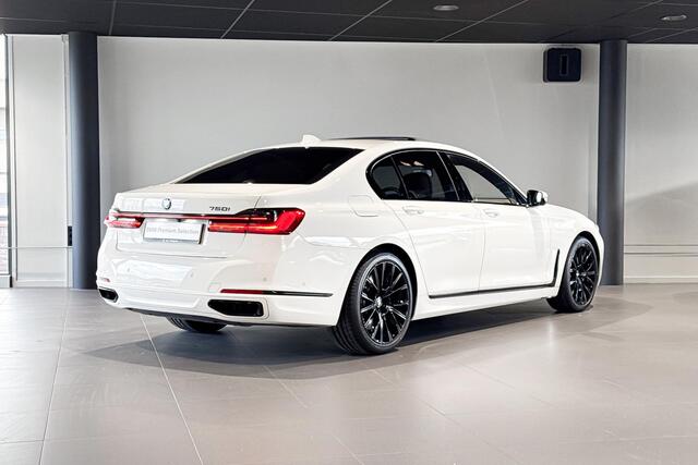 BMW 7-SERIE 750i xDrive High Executive | Glazen schuif-/kanteldak | Harman Kardon | Stoelventilatie |