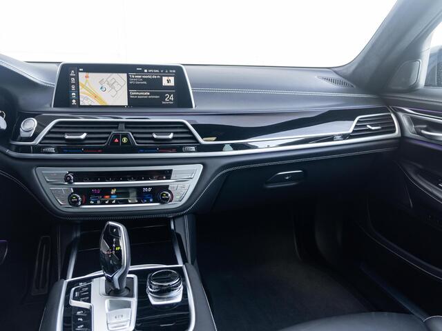 BMW 7-SERIE Sedan 745e | High Executive | Comfort Access | Soft Close | Schuif-/kanteldak | Stoelventilatie | Stoelverwarming | Head-Up Display | Harman Kardon | 20''