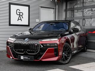 bmw-7-serie-m760e-xdrive--rear-sea