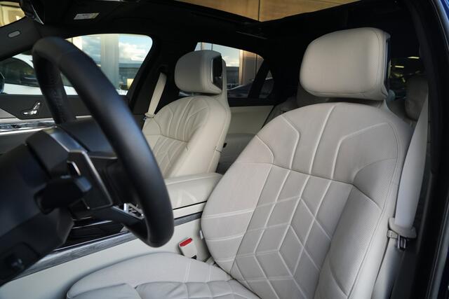 BMW 7-SERIE 750e xDrive M Sport 489pk ExclusiveLounge/HUD/B&W