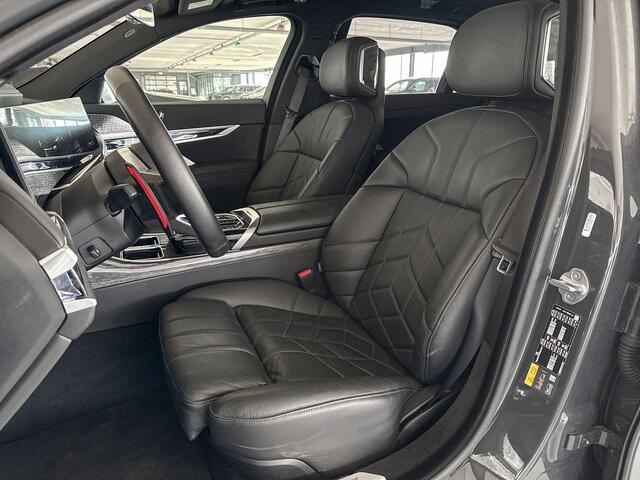 BMW 7-SERIE M760e xDrive