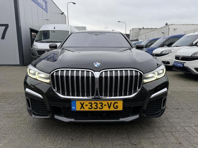 BMW 7-SERIE 745e Massage, Laser-light, 4x ventilatie seat, schuifdak, M-sport, Winterset, Display-key, Zwart leer