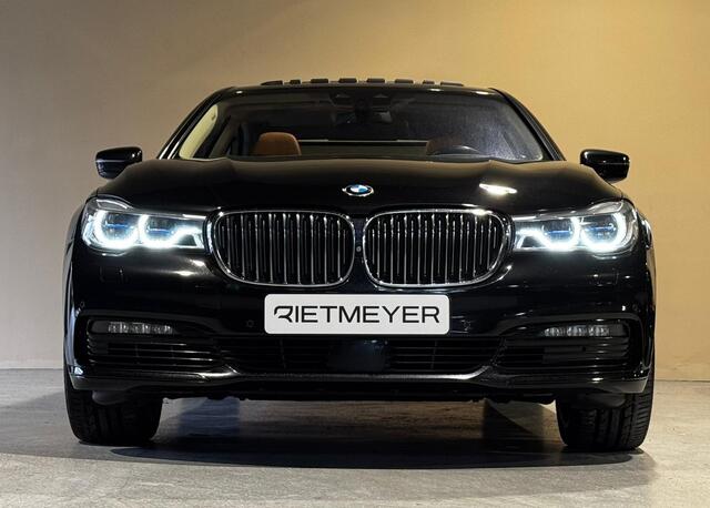 BMW 7-SERIE 750i xDrive