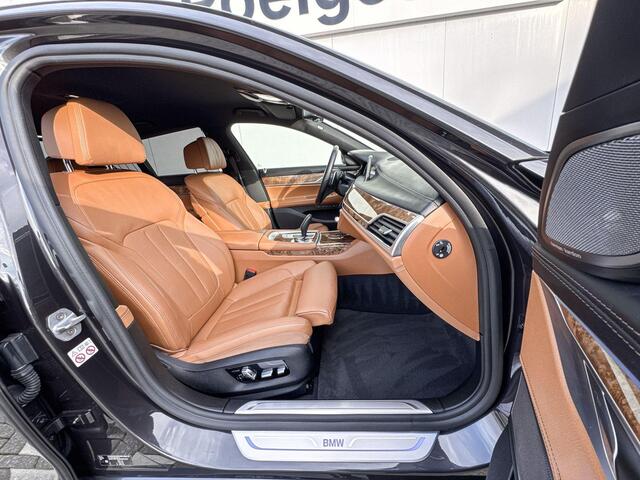 BMW 7-SERIE 750i xDrive High Executive | Driving Assistant Plus | Laser light | comfortstoelen