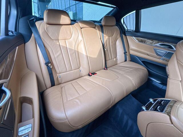 BMW 7-SERIE 750i xDrive High Executive | Driving Assistant Plus | Laser light | comfortstoelen
