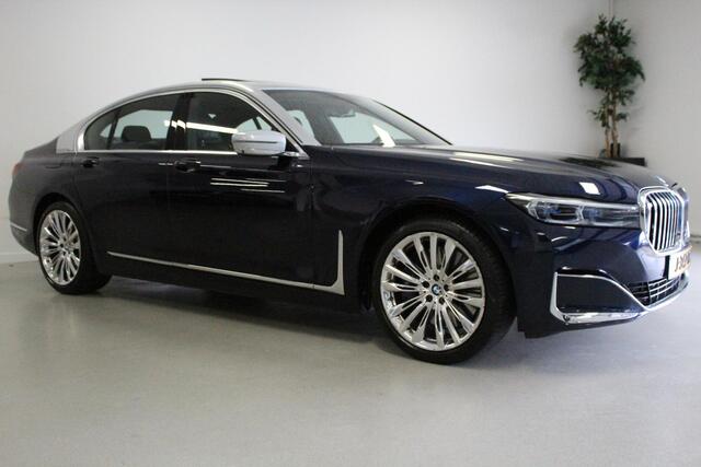 BMW 7-SERIE 750i xDrive High Executive | NL-AUTO! | SOFTCLOSE | 4.4V8 | LUCHTVERING | CARPLAY | 20'LMV | KEYLESS |
