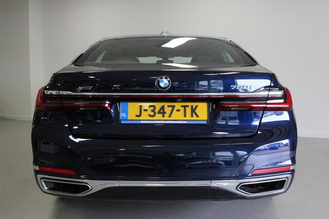 BMW 7-SERIE 750i xDrive High Executive | NL-AUTO! | SOFTCLOSE | 4.4V8 | LUCHTVERING | CARPLAY | 20'LMV | KEYLESS |
