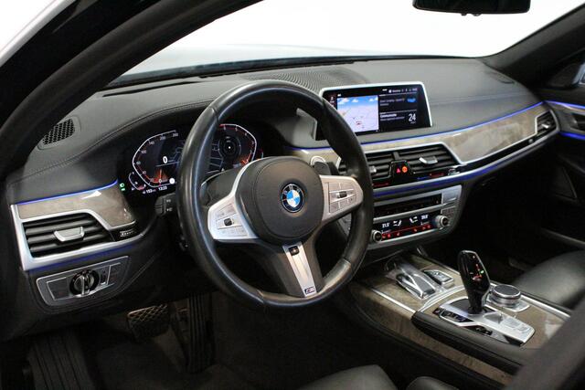 BMW 7-SERIE 750i xDrive High Executive | NL-AUTO! | SOFTCLOSE | 4.4V8 | LUCHTVERING | CARPLAY | 20'LMV | KEYLESS |