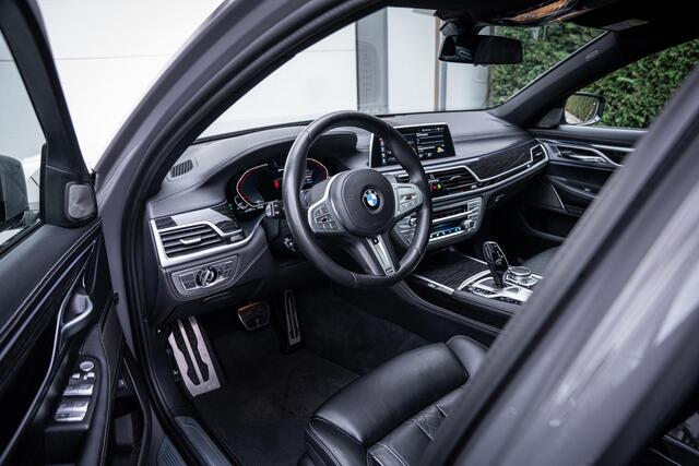 BMW 7-SERIE 745e M-Sport I Laser I Panorama I H&K I Individual I Dravitgrau I HuD I 360° I Dealer-onderhouden
