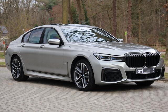 BMW 7-SERIE 745e High Executive M-Sport | Glasdak | CoPilot | Massage | Soft Close | Harman Kardon | HUD | Laser | Ambient Air | DAB | Achteras besturing | Geïsoleerd glas | Etc.